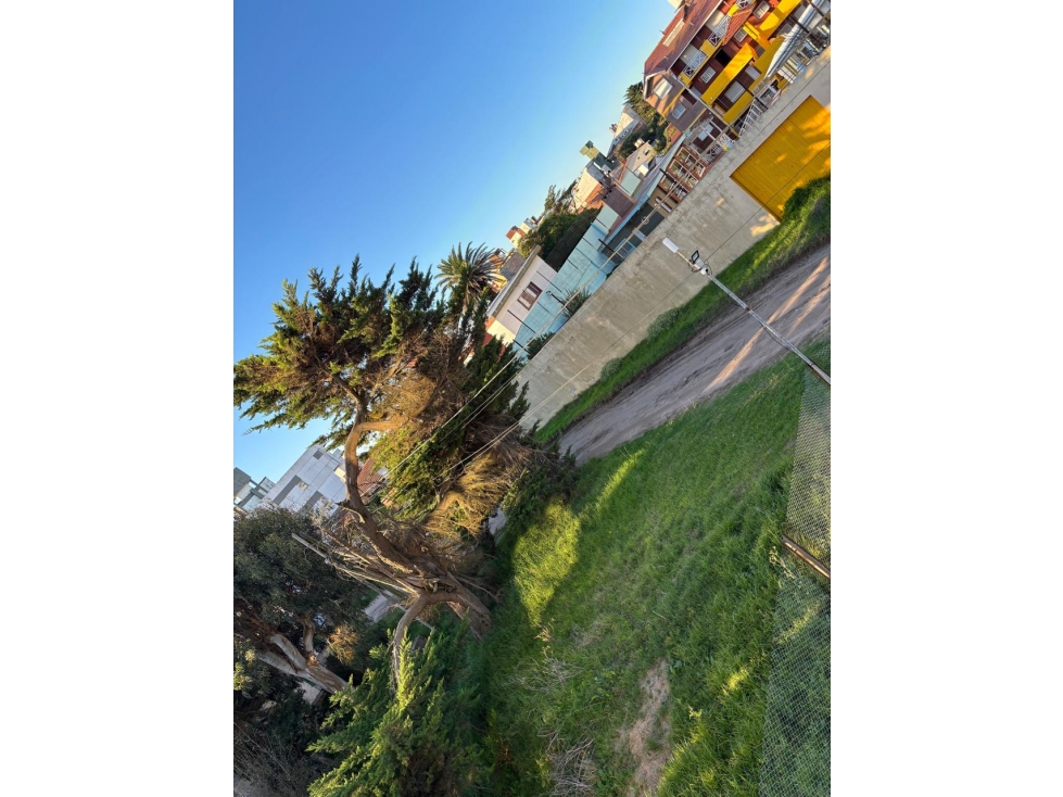 Venta excelente Lote de 480 m2 salida a 2 calles a 50 mts. de la playa - 3