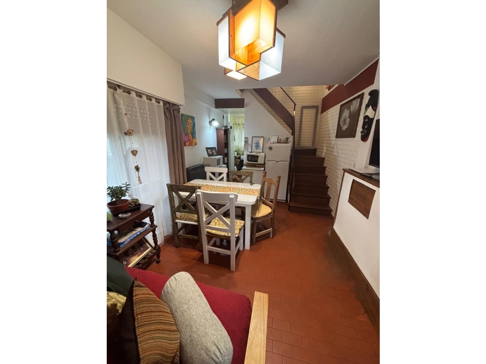 Venta Dpto. 3 amb. en triplex con cochera!!! — foto 3