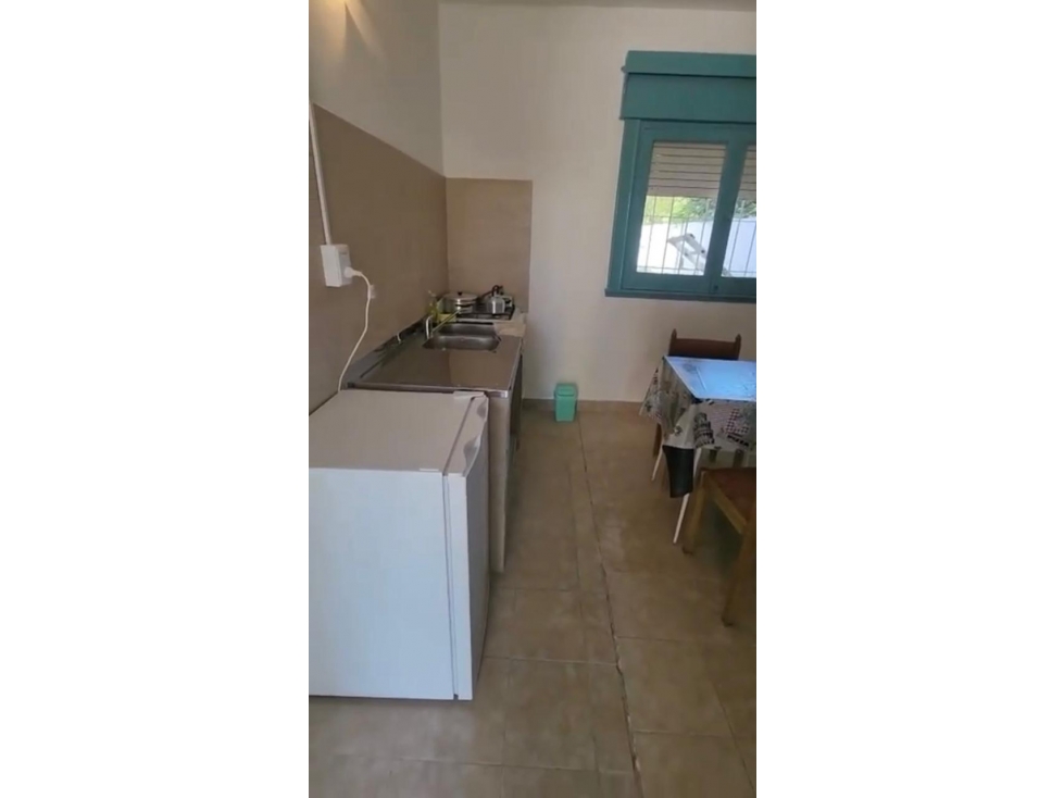 Alquiler anual Dpto. de un ambiente con calefacción!! — foto 4