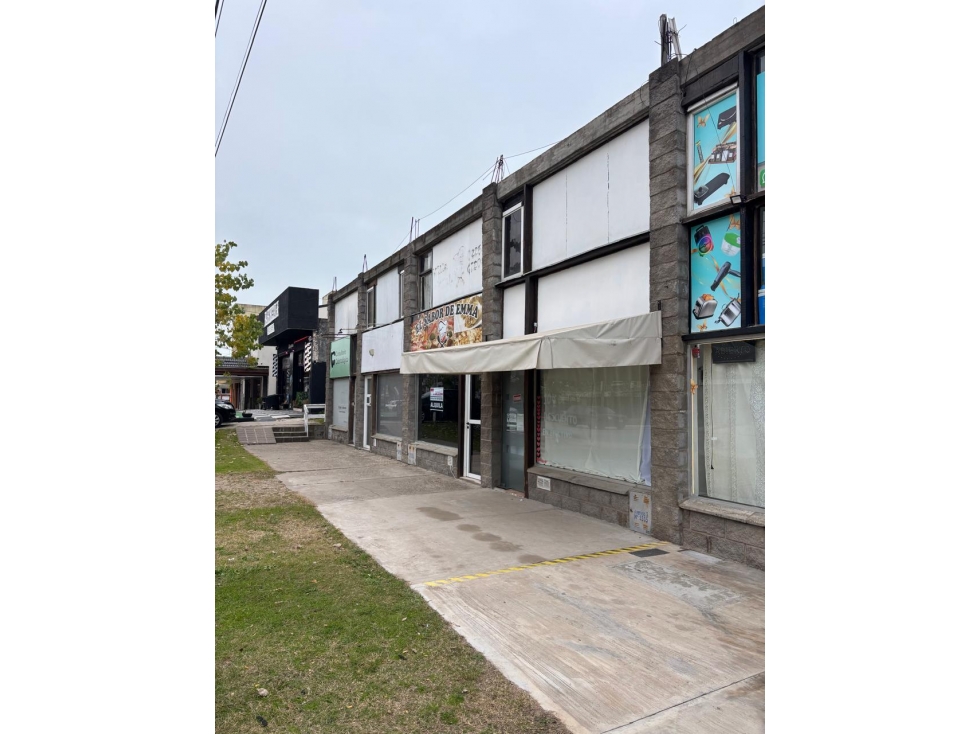 Alquiler Local comercial con gas natural!! - 3