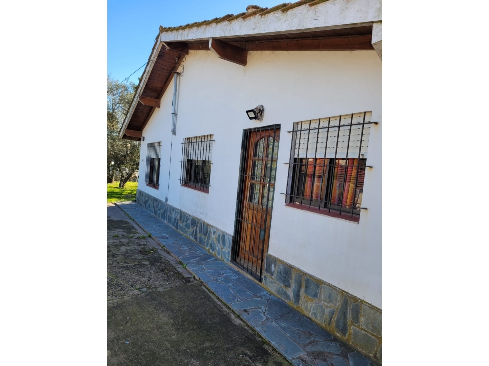 Venta de Chalet sobre lote de 630 m2 -Gas natural!!!! - 5