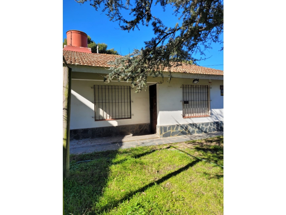 Venta de Chalet sobre lote de 630 m2 -Gas natural!!!! - 3