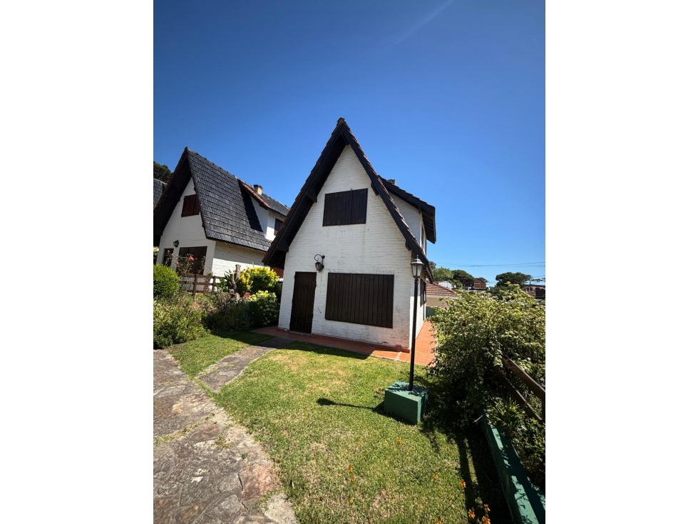Venta casa Alpina- a 2 cuadras de la playa!!! — foto 5