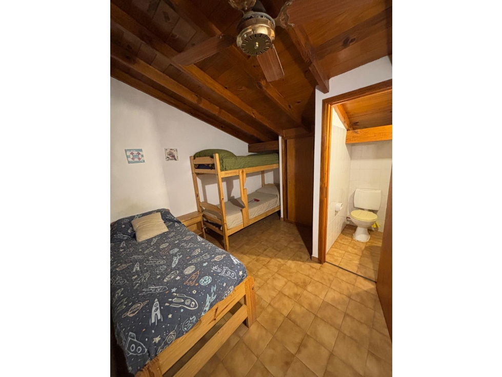 Venta de Dpto. 3 1/2 amb.2 baños 1 cochera a mts. de la Playa!!!! - 5