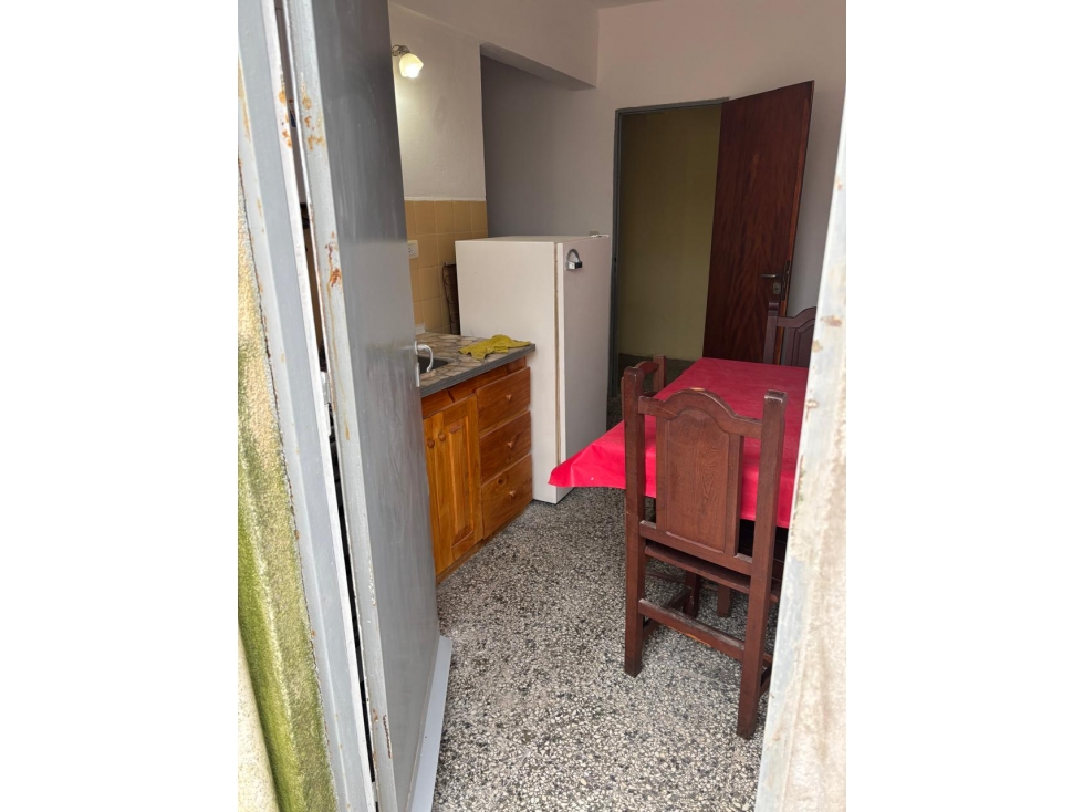 ALQUILER ANUAL Dpto. Dos ambientes Amoblado- gas natural!