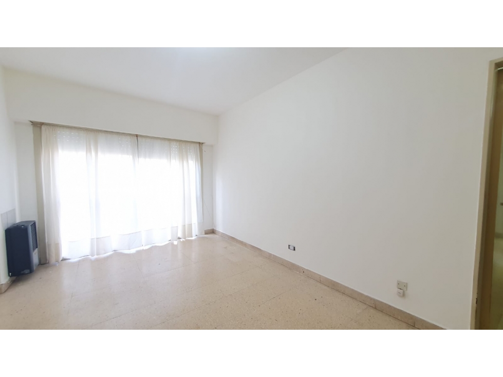 Departamento 3 amb (Falucho 2500)