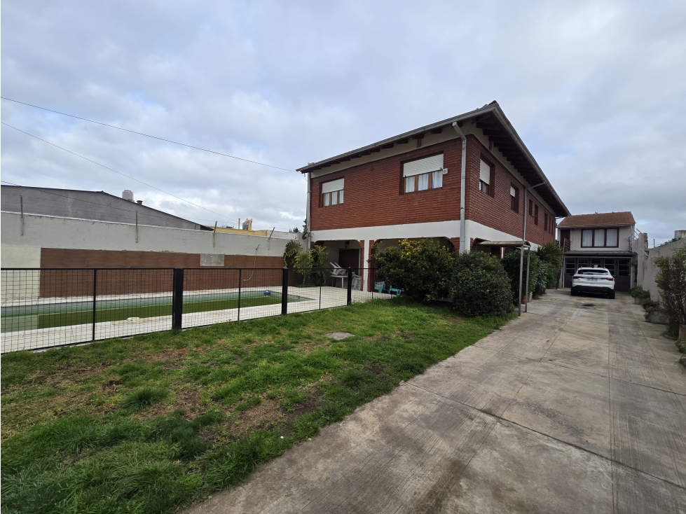 Chalet en Venta 5 Amb en Barrio San Cayetano (Belgrano Al 7100) - 1