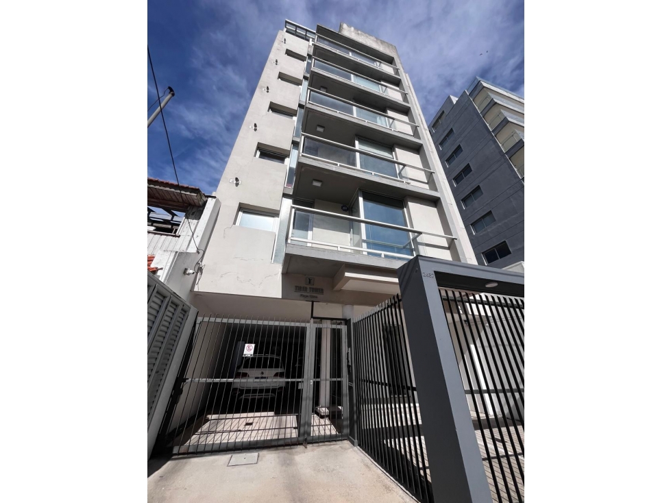 DEPARTAMENTO EN VENTA 3 AMB CON 3 BAÑOS Y COCHERA (ARISTOBULO 2400)