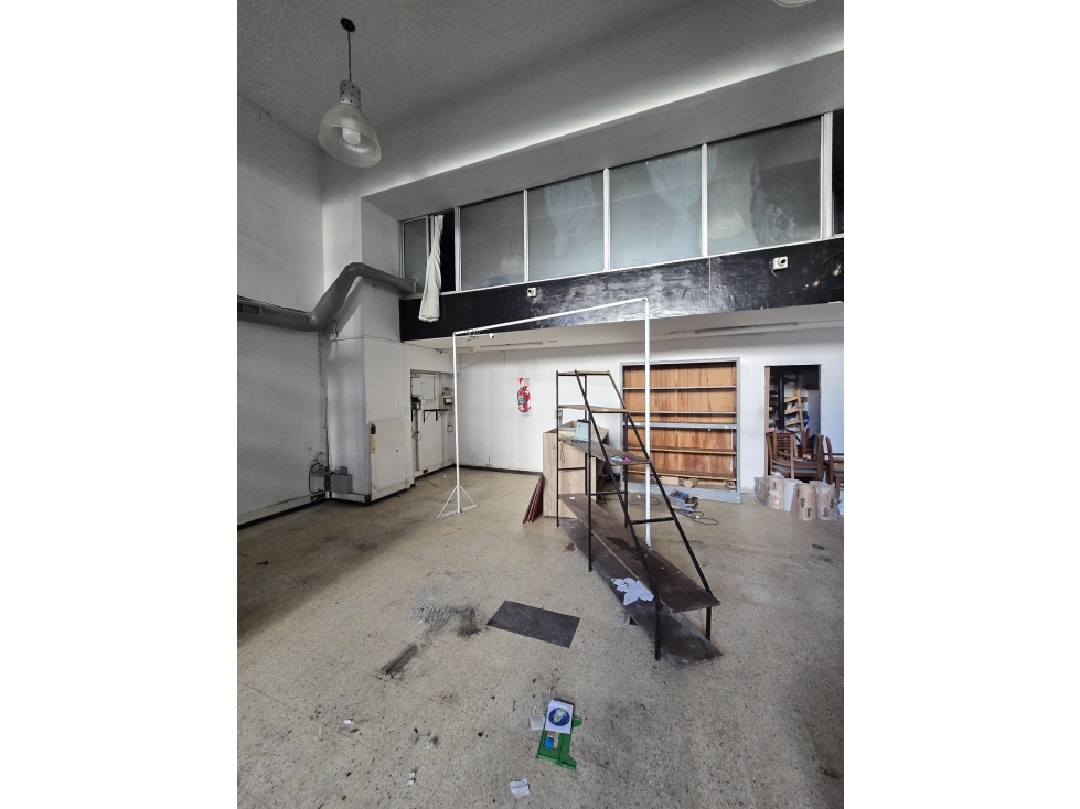 Alquiler local comercial (Gascón 1800) - 2
