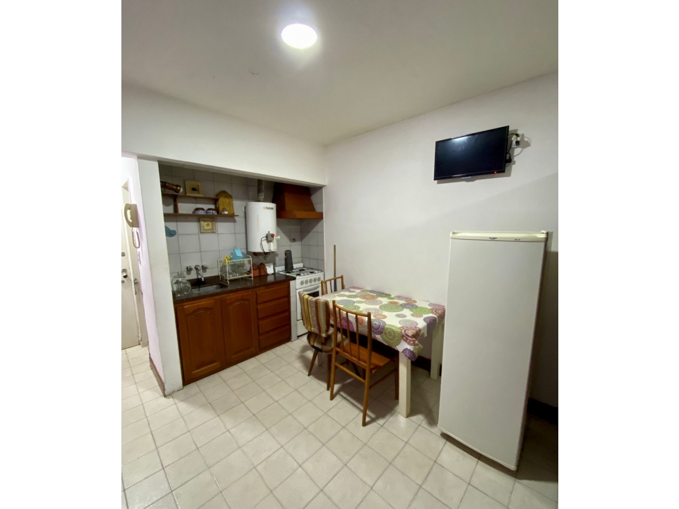 Monoambiente en alquiler (Bolivar al 3000) - 3