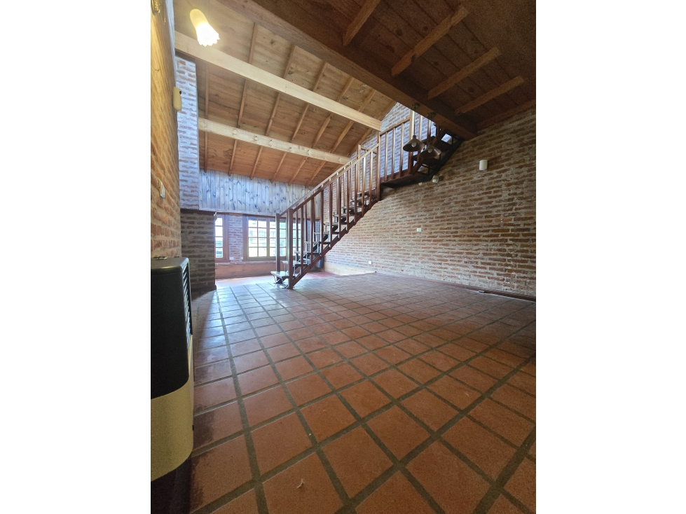 CHALET EN VENTA DE 4 AMB (STORNI AL 5000) — foto 3