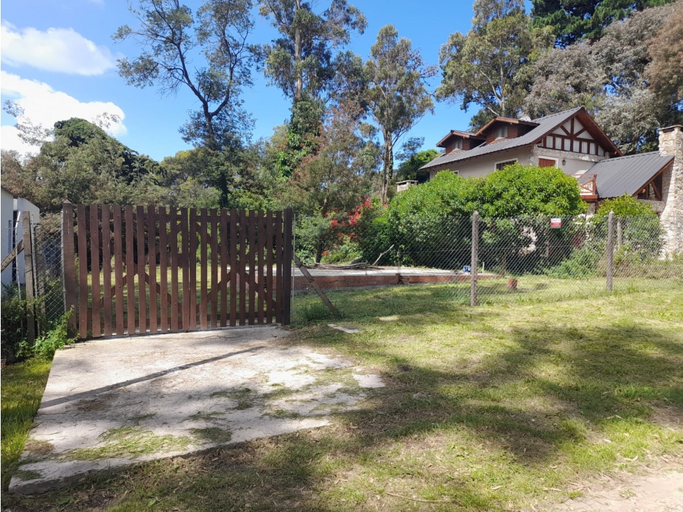 LOTE EN LOS ALACALUFES ENTRE LAS CALLES TUPAC AMARU Y MANGORE. — foto 2