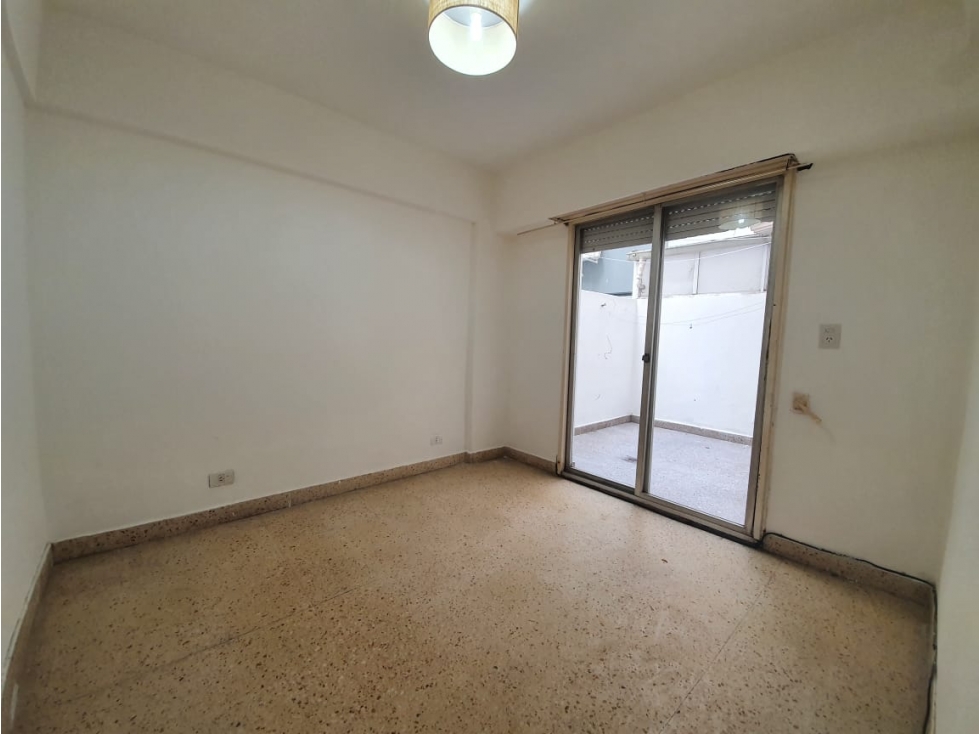 Alquiler 2 ambientes con patios (Alsina 2400) — foto 5