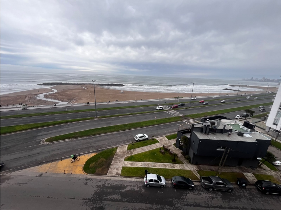 SEMIPISO DE 3 AMB TODO A LA CALLE (R.GUTIERREZ 900) - 3