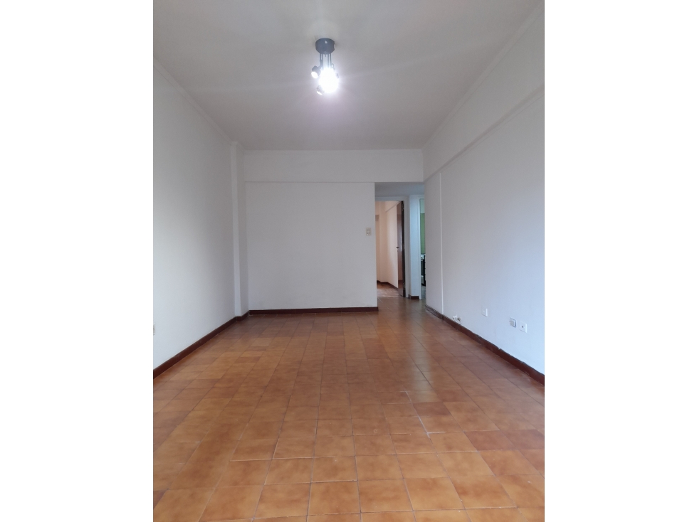 Departamento 2 ambientes en Venta con Balcón al frente — foto 2