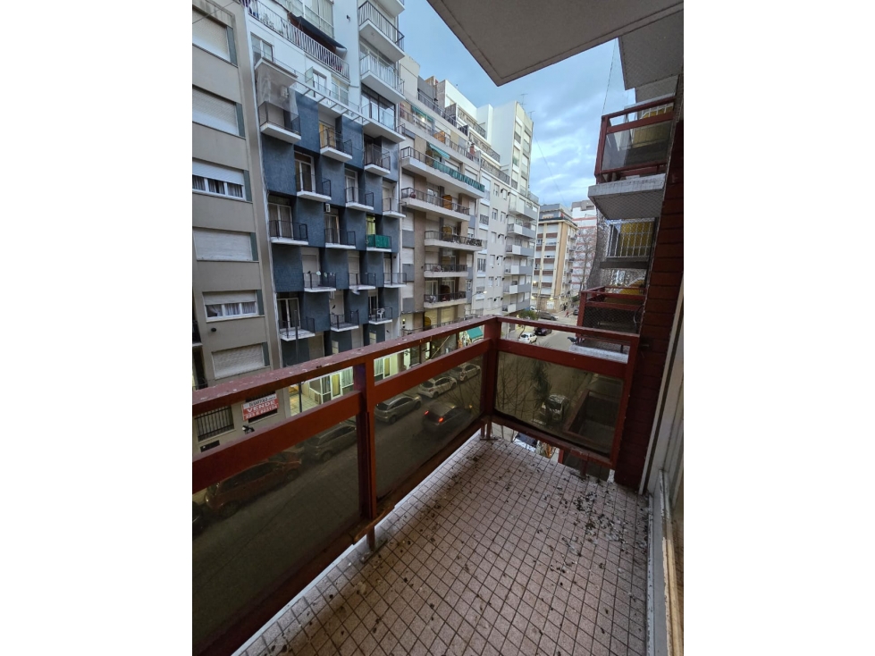 Departamento 2 Amb (Alsina 2200) - 2