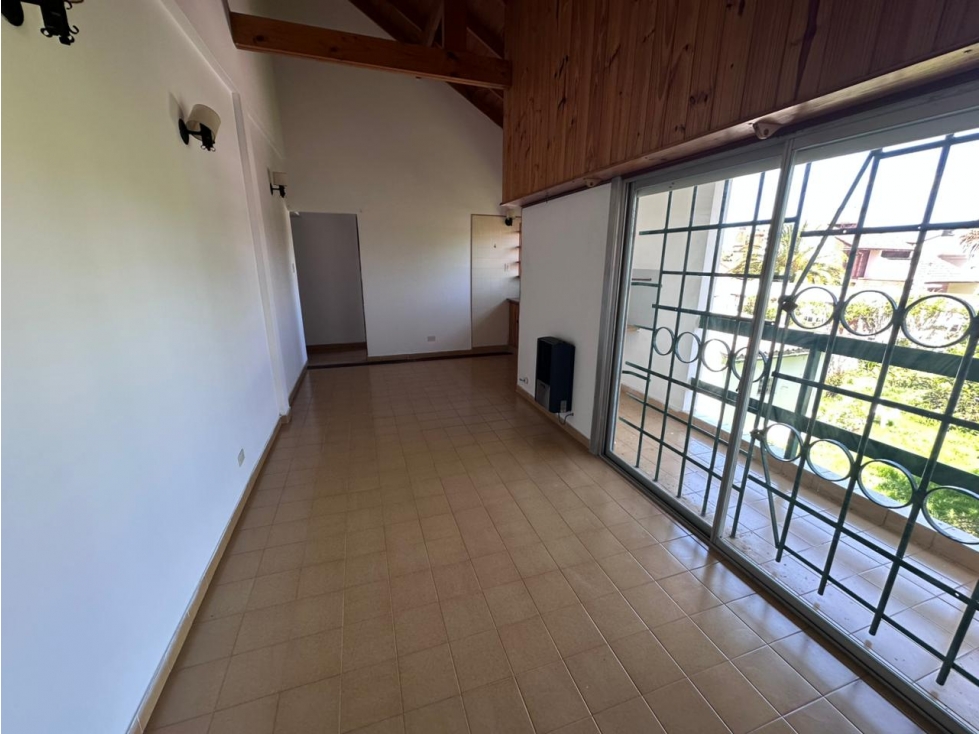 CHALET DE 5 AMBIENTES DESARROLLADO EN 2 PLANTAS, ZONA CONSTITUCION - 5