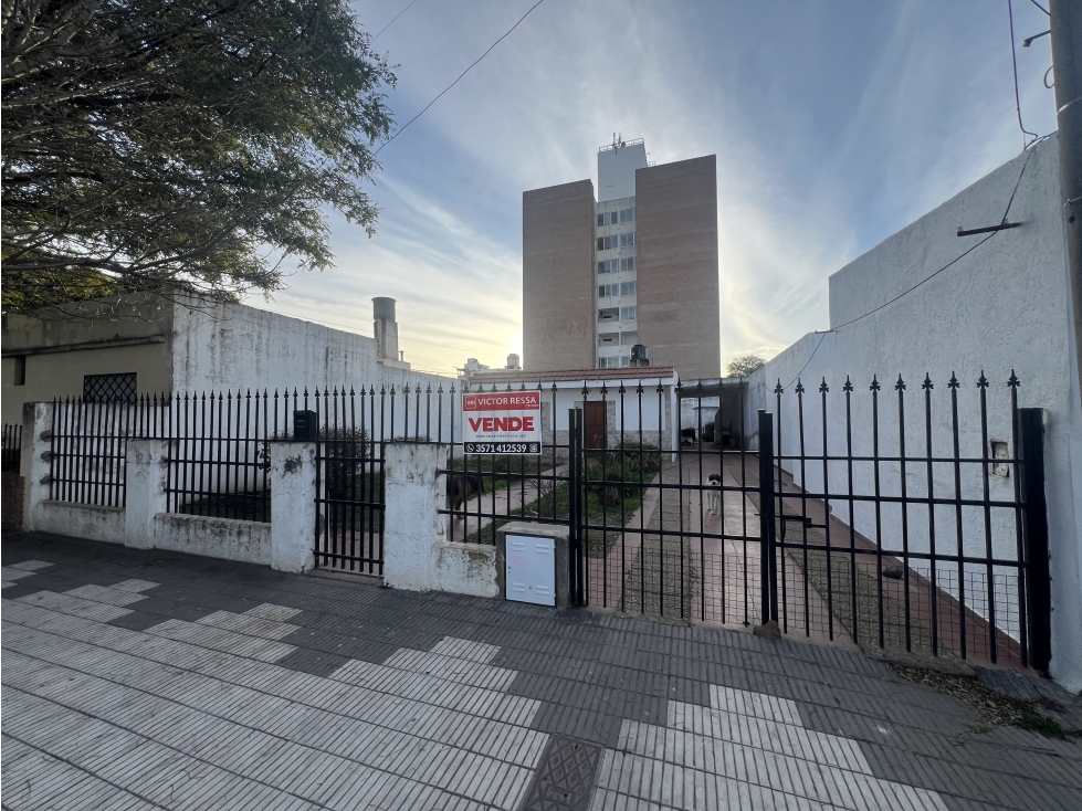 Casa en Venta en Barrio Las Flores