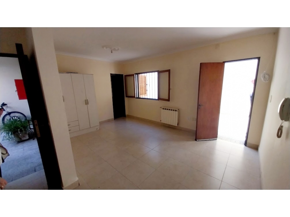 Alquilo monoambiente con patio amplio en Alta Córdoba — foto 4