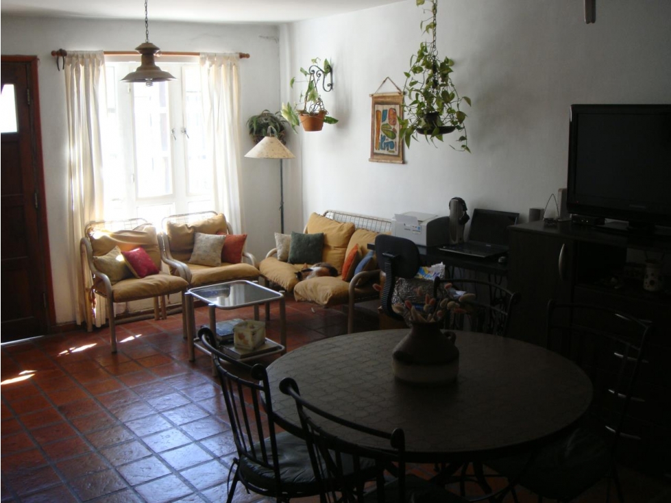 SE VENDE PH 5 AMBIENTES CON QUINCHO Y TERRAZA PROPIA EN B° SAN MARTIN - 2