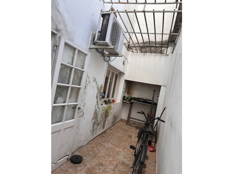 Oportunidad! Se vende propiedad en B° Pueyrredón - 2
