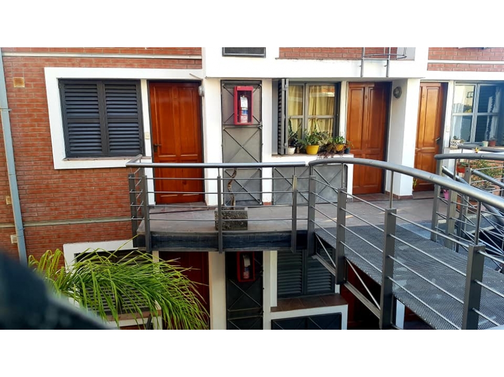 Se alquila departamento de 1 dorm interno en Alta Córdoba - 1