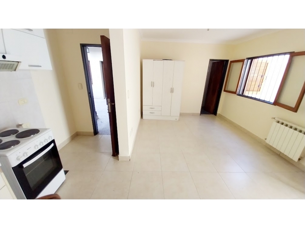Alquilo monoambiente con patio amplio en Alta Córdoba — foto 2