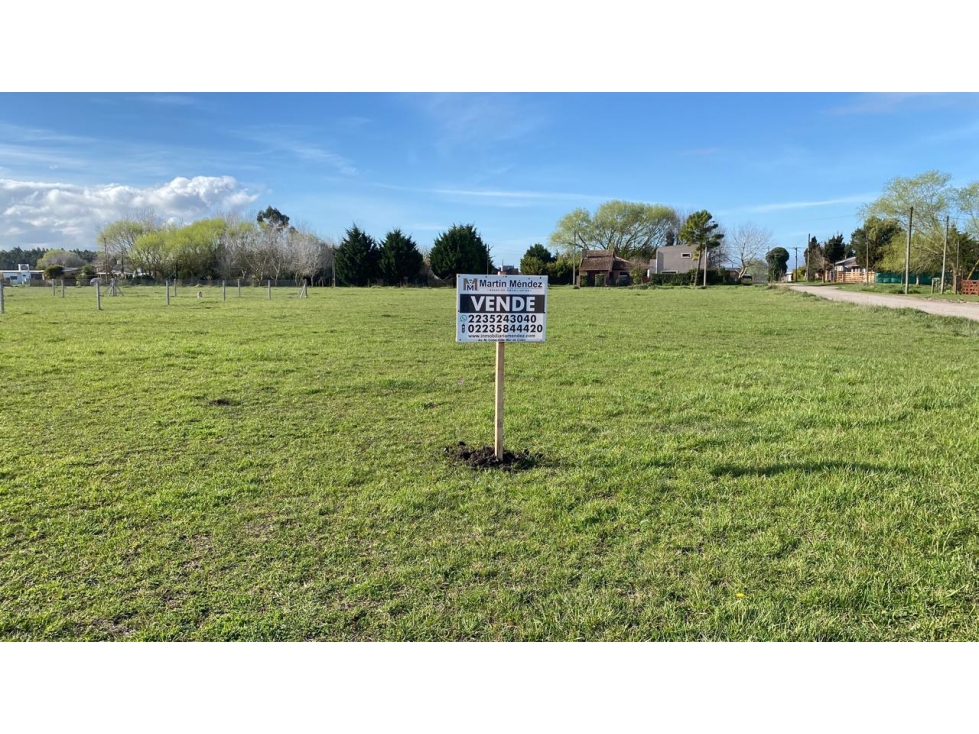 Lote de terreno baldio en Mar de Cobo - 1