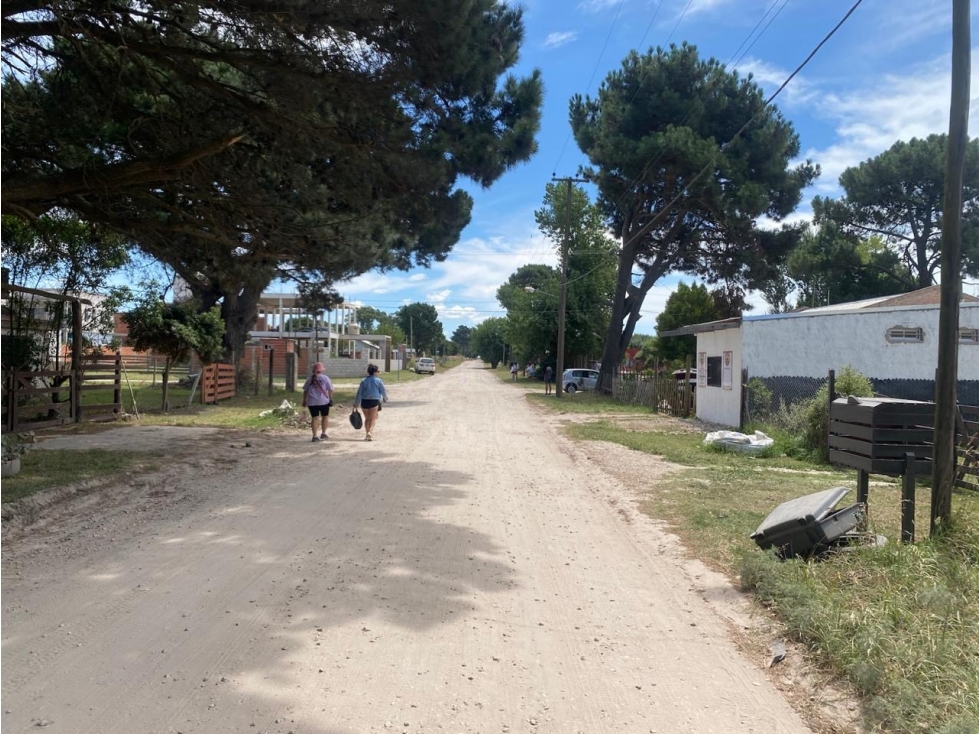 Lote en venta en el barrio Felix U. Camet - 2