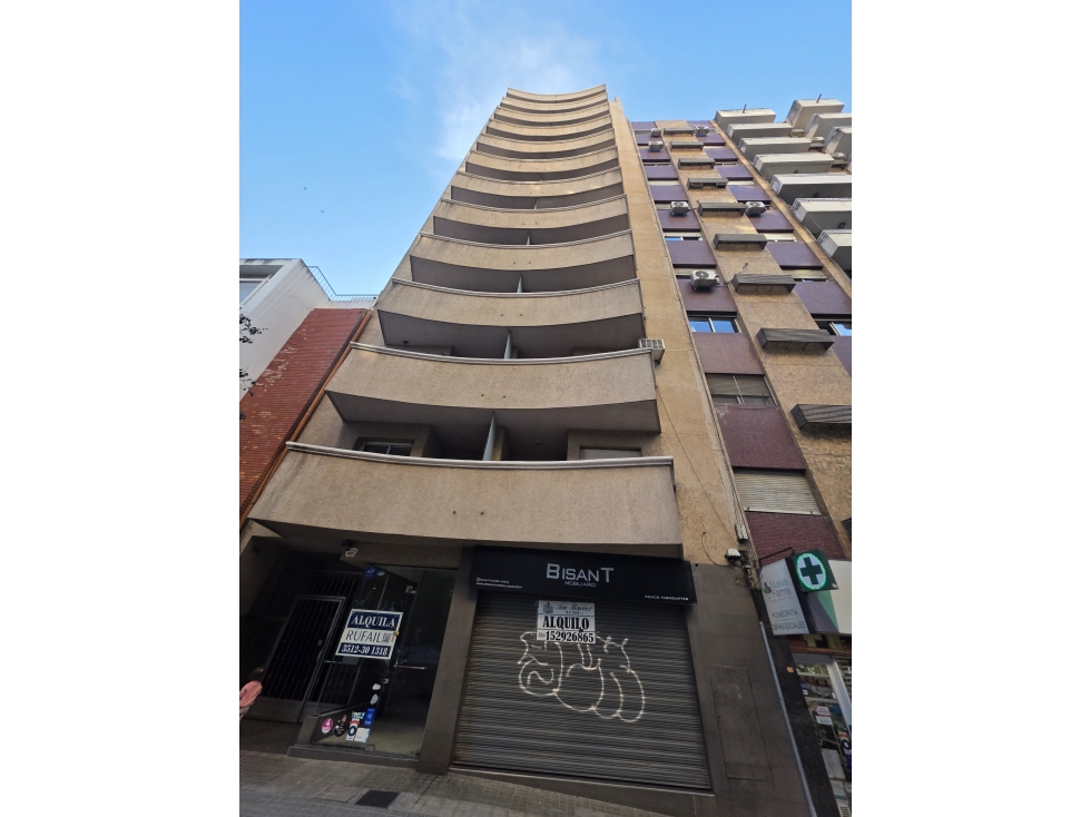 ALQUILER LOCAL COMERCIAL EN NUEVA CÓRDOBA Obispo Salguero 780 - 1