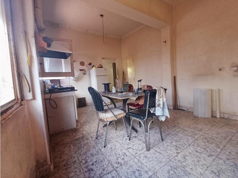 VENDO CASA EN BARRIO ESCUELA - RIO TERCERO - 2