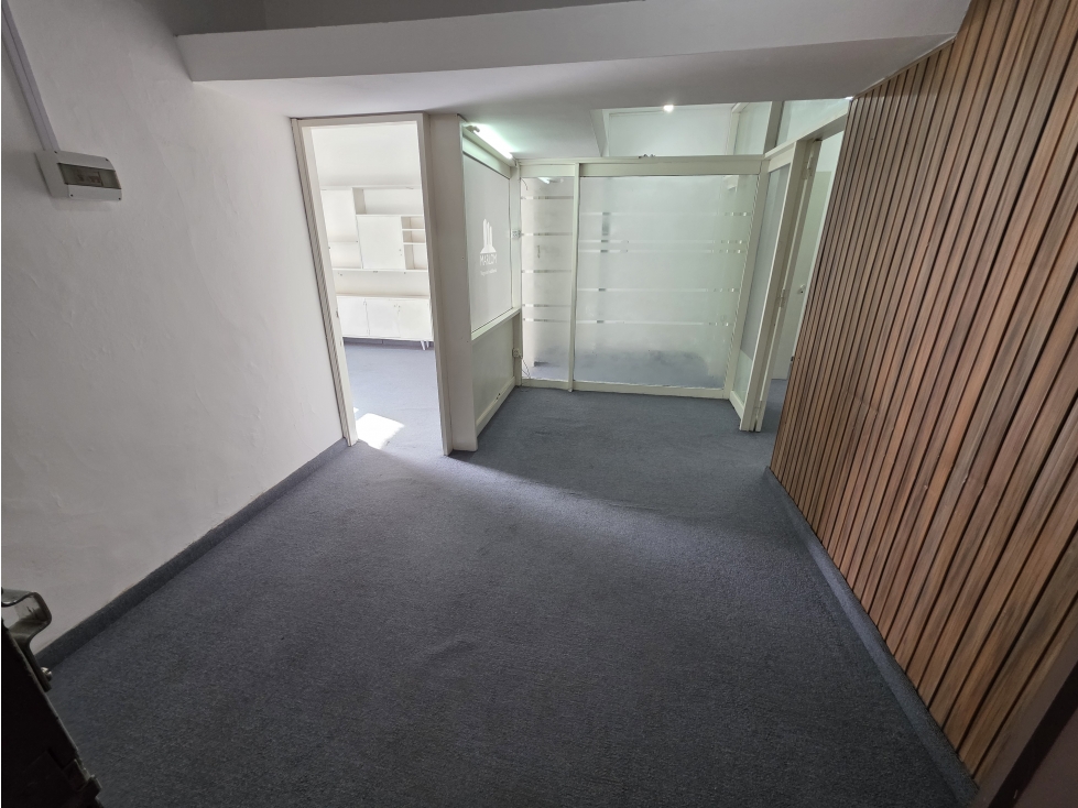 Venta Oficina Centro Córdoba Av. Colón 184 y Gral Paz — foto 2