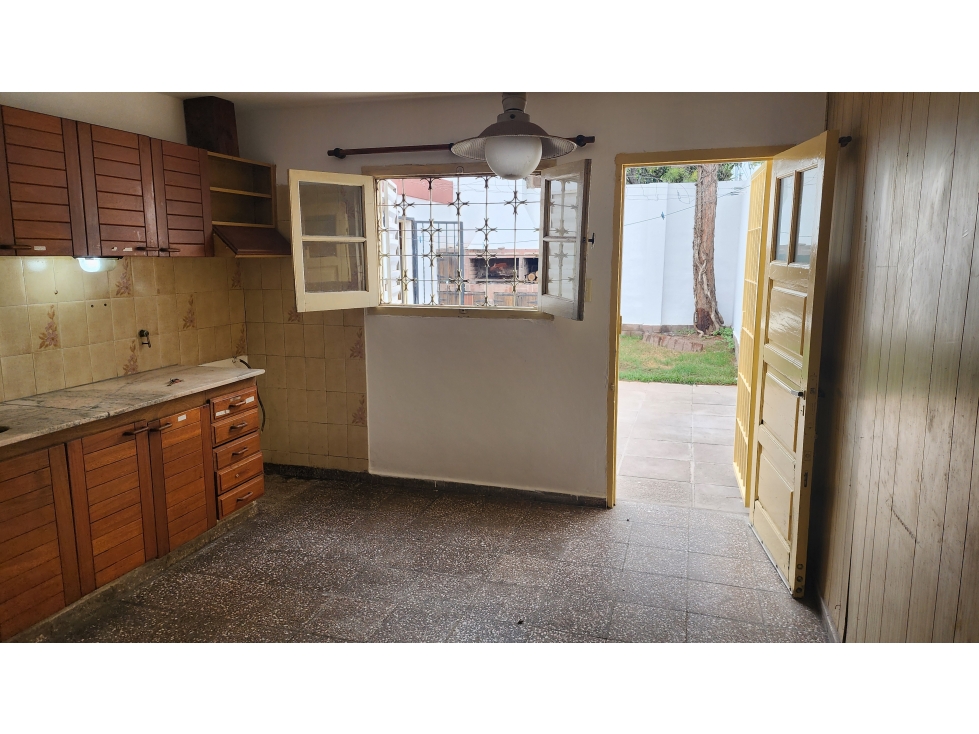 Vendo Casa 2 dor Bº Colon Apta a Credito Bancario Hipotecario — foto 3