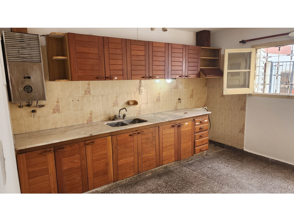 Vendo Casa 2 dor Bº Colon Apta a Credito Bancario Hipotecario — foto 2