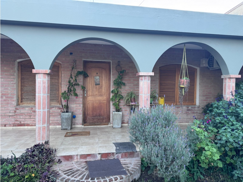Venta Casa 2 Dor Zona Quintas de Arguello + Depto Independiente 2 Dor - 3
