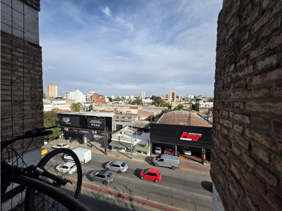 Venta Depto Alto Alberdi sobre Av Colon 1 Dor con Balcón - 4