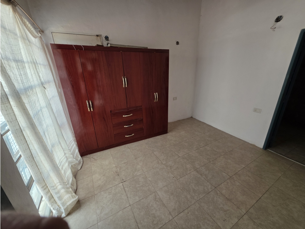 VENTA 2 DEPARTAMENTOS EN PLANTA ALTA BARRIO COLÓN - 4