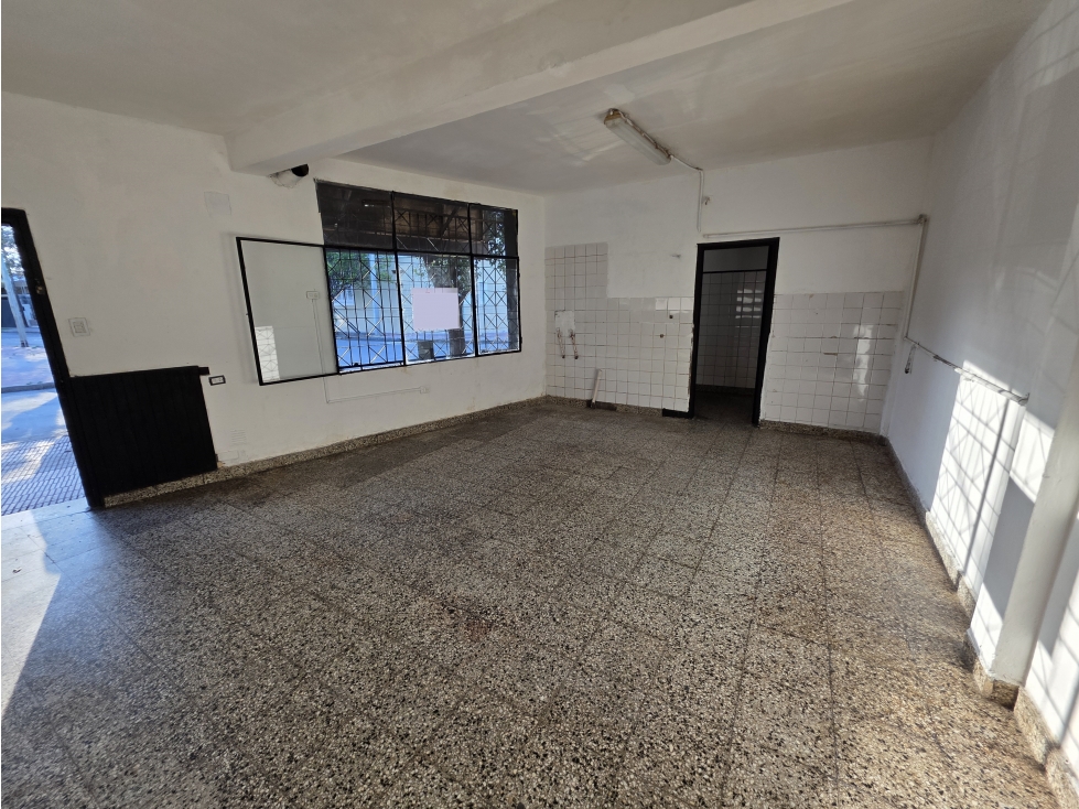LOCAL COMERCIAL 43,65 M² PH SIN EXPENSAS COLON — foto 4