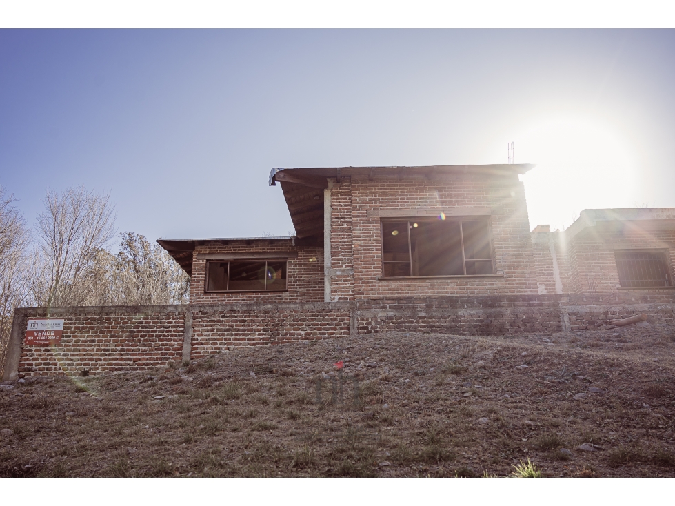 VENDO CASA A TERMINAR - MOLINARI - COSQUIN - 2