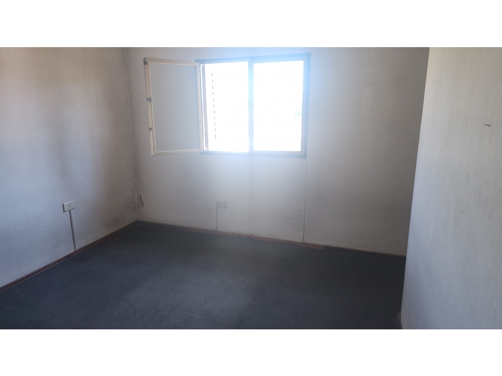 Venta Casa 3 dor + Depto 2 dor - Barrio Colón - Escritura - 6