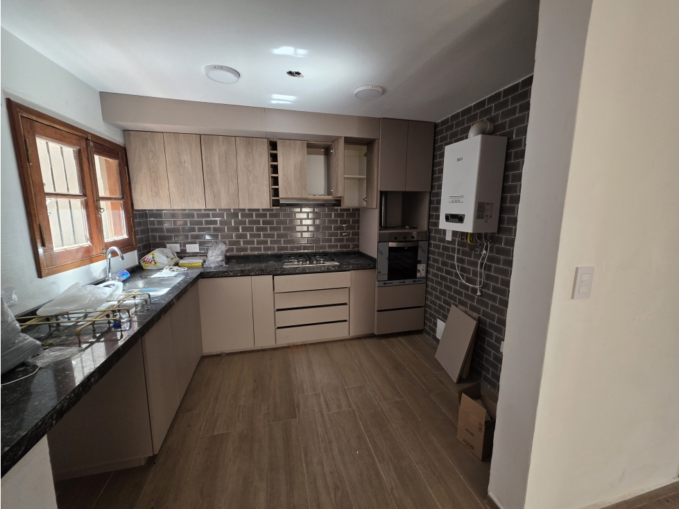 VENDO CASA 4 DOR CON PILETA JACUZZI Bº QUINTAS SANTA ANA — foto 6