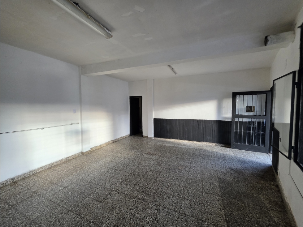 LOCAL COMERCIAL 43,65 M² PH SIN EXPENSAS COLON — foto 6
