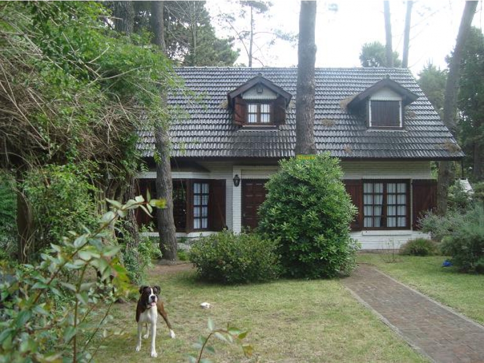 CASA EN VALERIA DEL MAR
