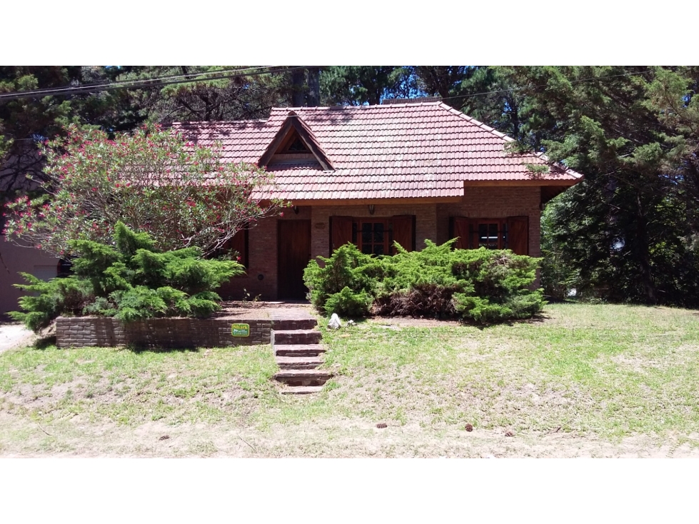 CHALET EN EXCELENTE UBICACION - 1