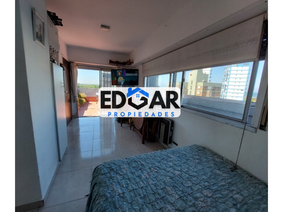 OPORTUNIDAD! DEPARTAMENTO CON COCHERA EN PLENO CENTRO DE PINAMAR — foto 3