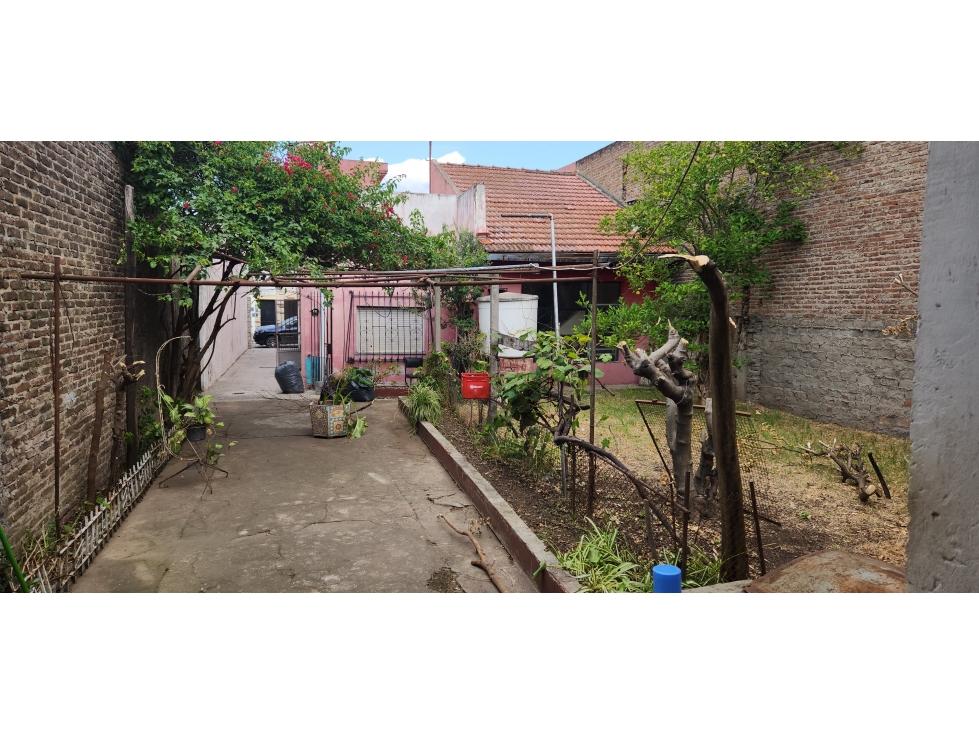 CASA CON LOCAL y GALPON, I. CASANOVA Sarrachaga 6247 — foto 5