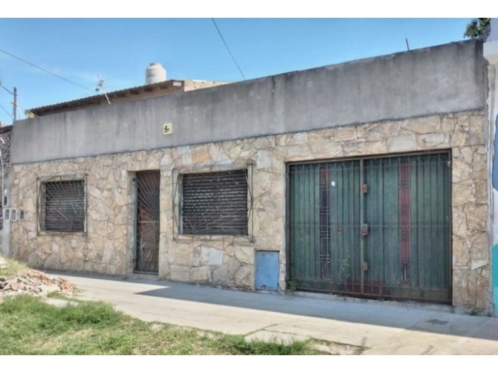 HUEMUL 375 entre Almeyra y Grecia