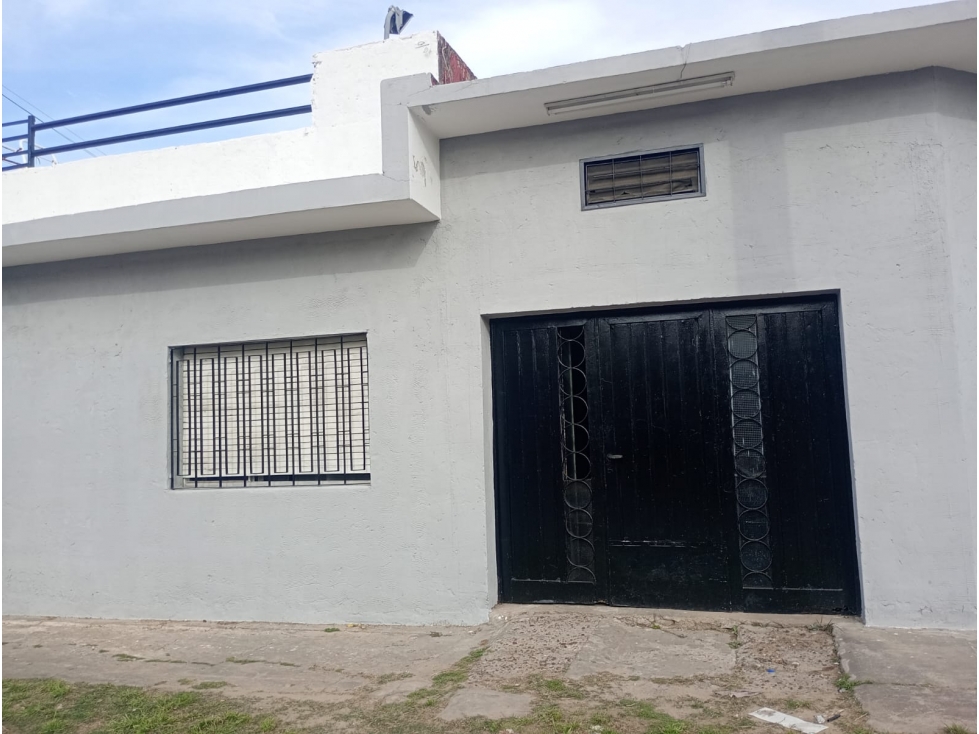 TINOGASTA 292 esquina Almeyra (Casa y departamento) — foto 3