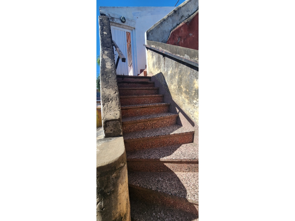 Dolores 3693 2do piso (esq. Lezica) - 2