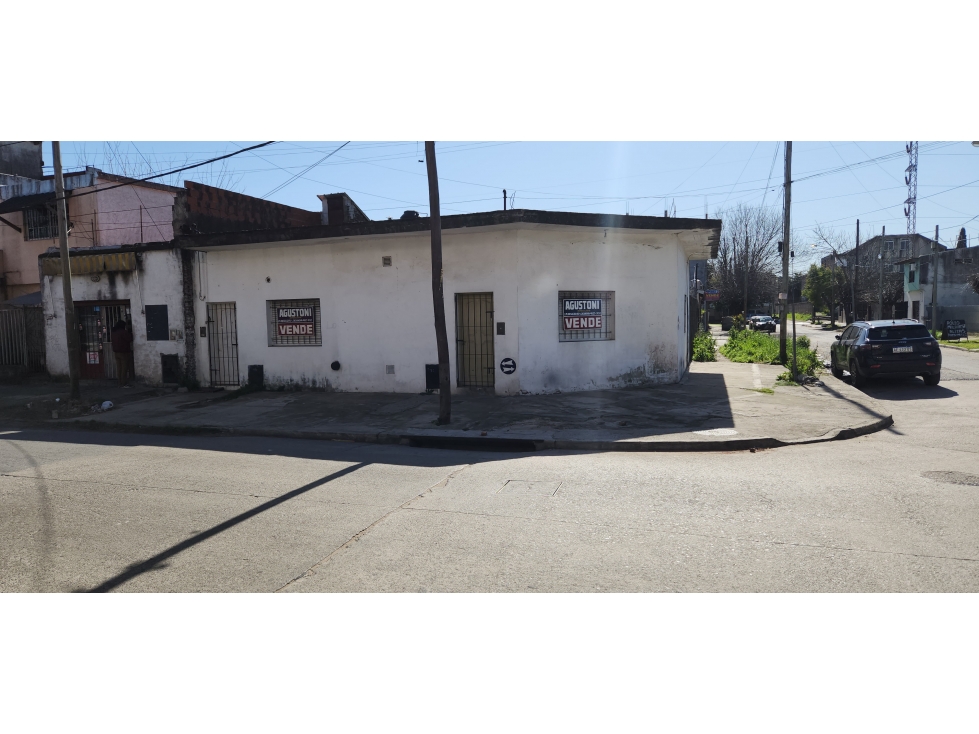 RUCCI 3296 esquina QUITO - 2 departamentos